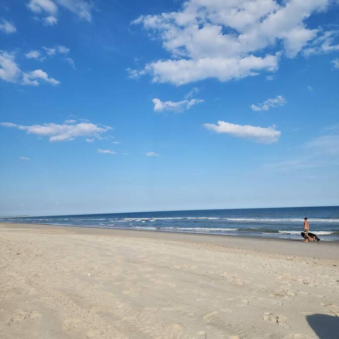 Whole House - Short Walk To The Beach Ocean Isle Beach Kültér fotó